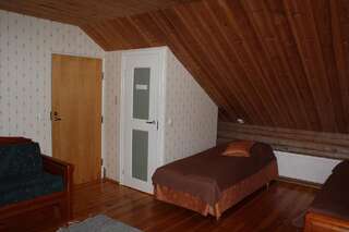 Гостевой дом Nukula Guestrooms Oravasaari Двухместный номер с 2 отдельными кроватями-2